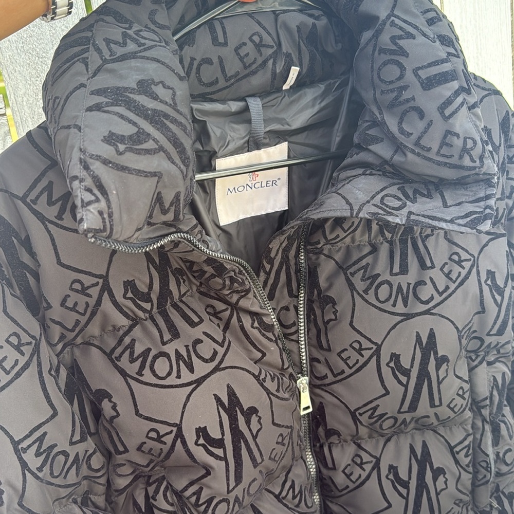 (RARE) Moncler Black Women's Jacket *accepting offers* - Picture 6 of 6